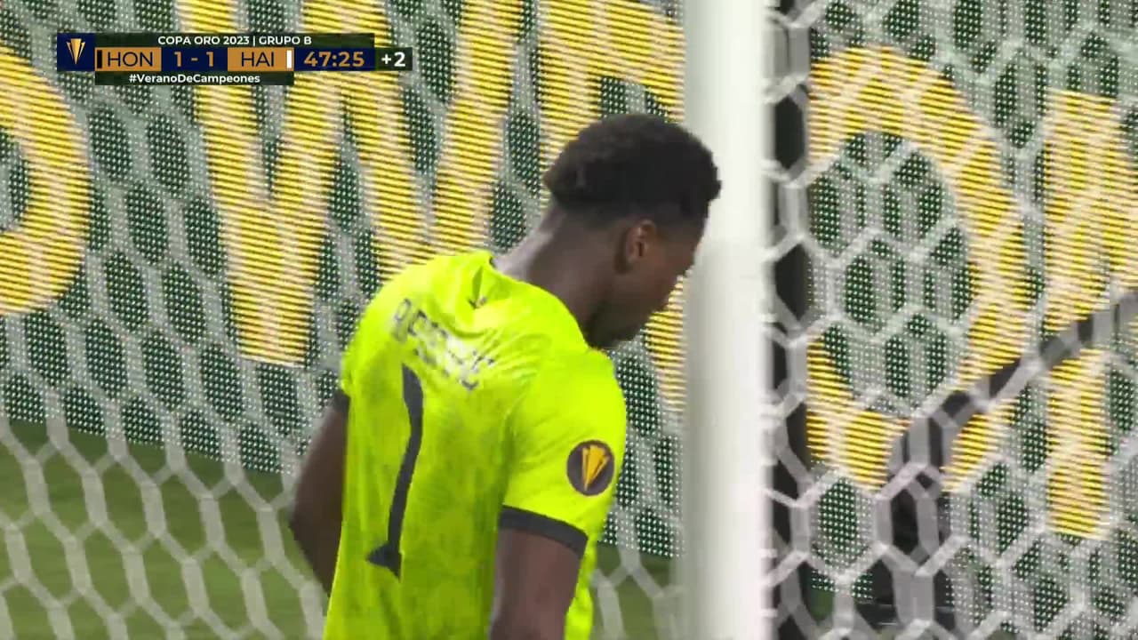 ¡TIRO ATAJADO! disparo por Jerry Bengtson.