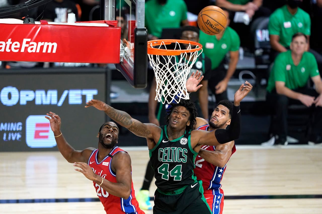 Boston sufre de más perso consigue llevarse el primer pertido frente a los Philadelphia 76ers con un resultado de 101-109.