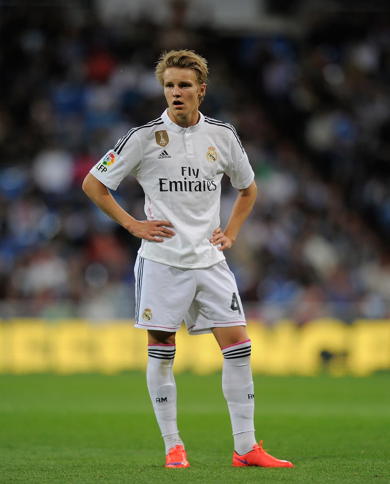 Otro que, si bien no sería una recuperación, sino tendría una promoción al primer equipo es la joven promesa Martin Odegaard. La temporada pasada, el Madrid apostó muy fuerte por la incorporación del talentoso noruego y pagó al Stromsgodset para alinearlo en el Castilla. Odegaard fue de más a menos bajo las órdenes de Zidane, y ahora podría subirlo para fortalecer al primer equipo tras la posible amenaza de que se vaya por falta de oportunidades.