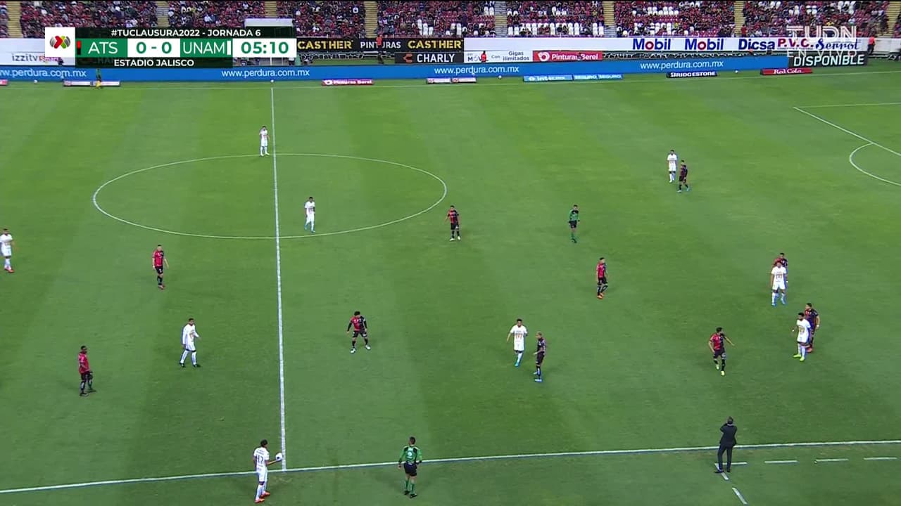 ¡TIRO ATAJADO! disparo por Sebastián Saucedo.