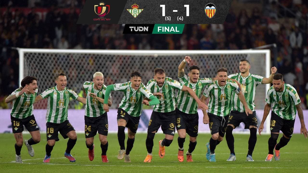 Guardado anota en penales y Betis es campeón en Copa del Rey