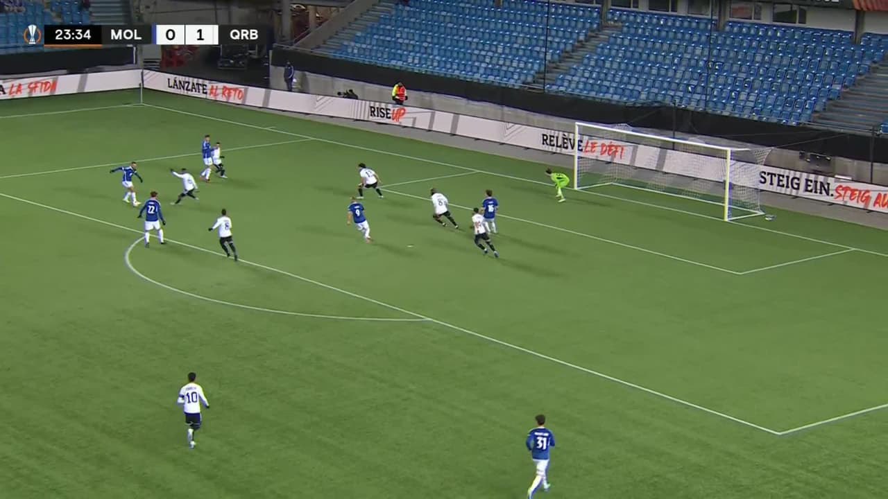 ¡TIRO ATAJADO! disparo por Magnus Eikrem.