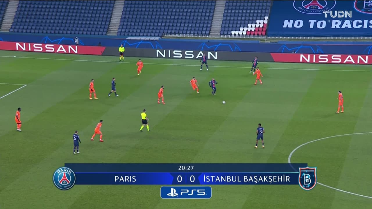 ¡GOOOL! Neymar anota para Paris Saint-Germain.