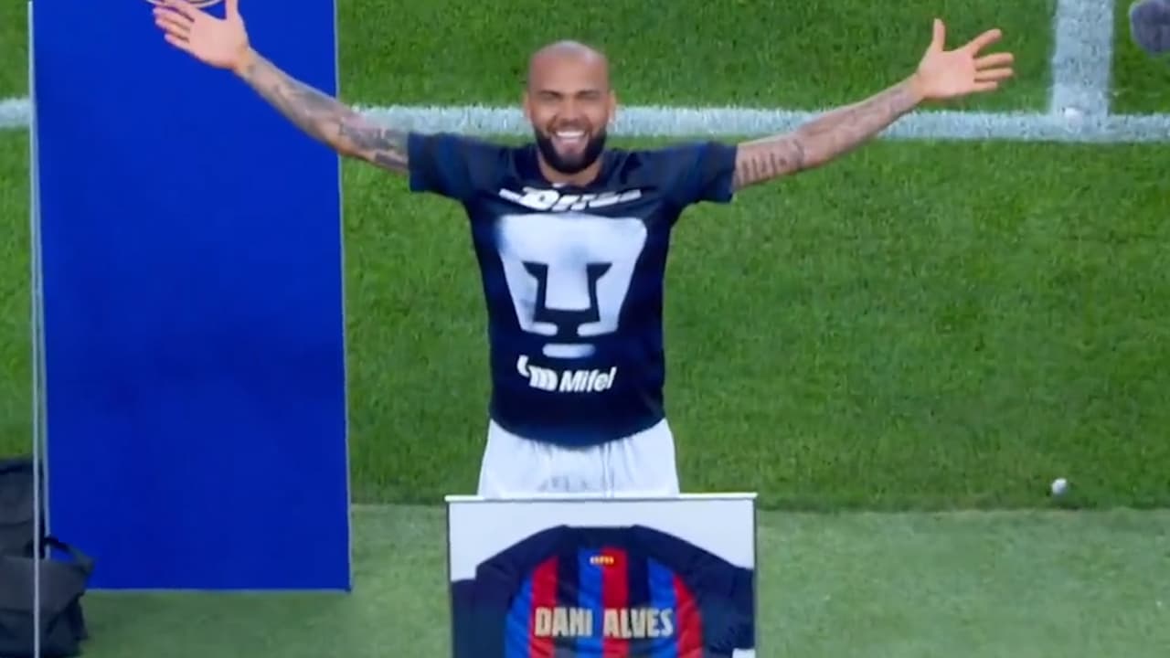 ¡Merecido! Barcelona da homenaje a Dani Alves previo al Joan Gamper
