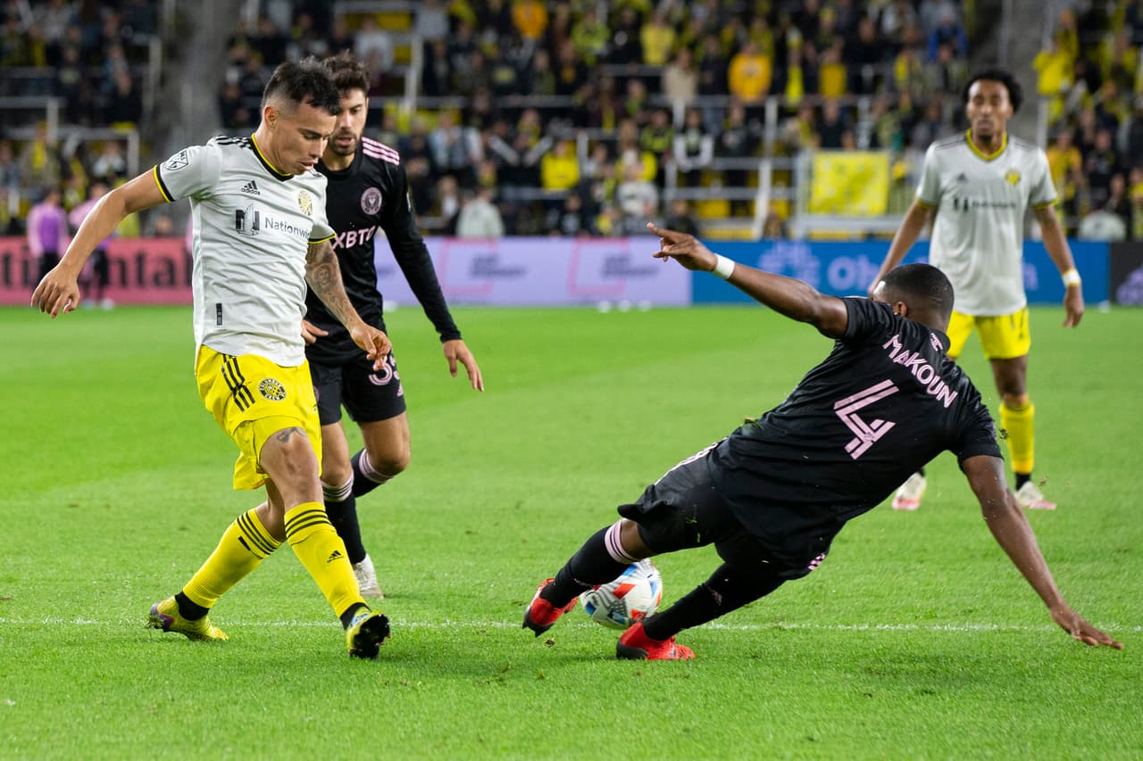 En la cancha el cuadro de Florida fue goleado por 4-0 por un Crew que busca entrar a los Playoffs.
<br>