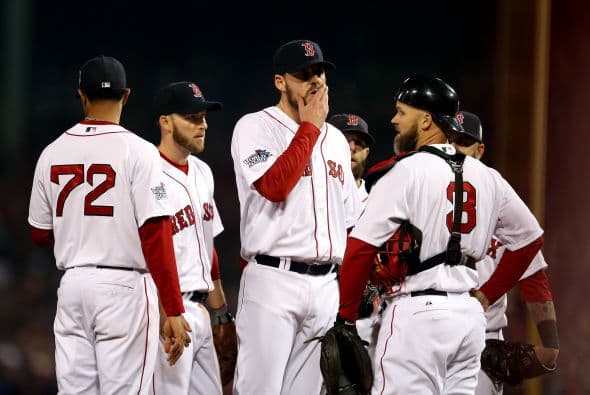 Los Medias Rojas de Boston también dieron una lección de lo que es un regreso. Luego de un 2012 de espanto el equipo puso sus barbas en remojo, se renovó, cambió el espíritu y sorprendió a todos al ganar la Serie Mundial de Béisbol.