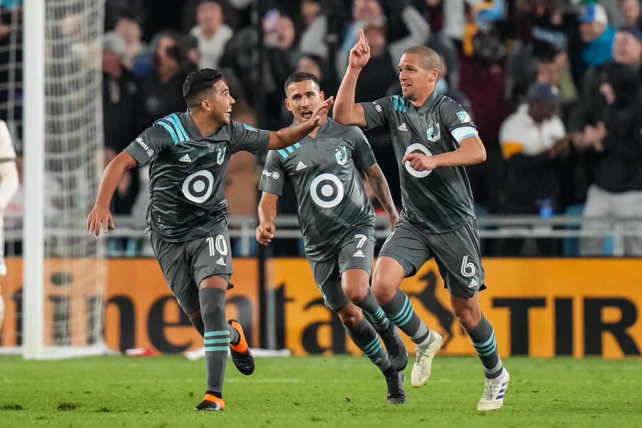 El veterano Osvaldo Alonso fue el autor del empate para 'los Loons'.
<br>