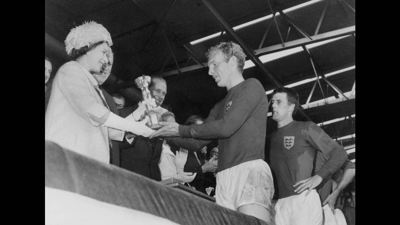 El público en general le llamaba la ‘Copa del Mundo’, hasta que, en 1948, la pieza dorada más codiciada de su tiempo tomaría el nombre del entonces presidente de la Fifa, Jules Rimet.