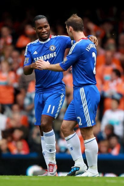 El marfileño Didier Drogba no faltó a la fiesta de goles de su equipo, que se impuso 4-0.