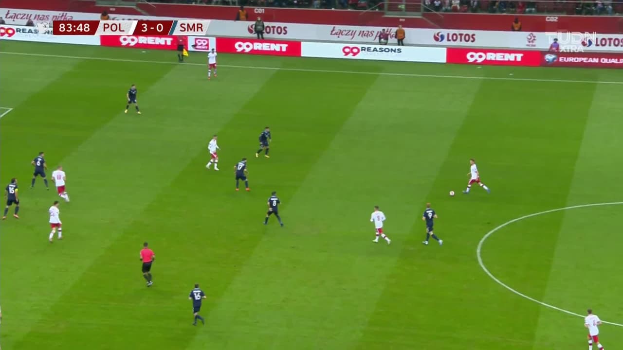 Llegó el cuarto: Buksa aprovecha un 'bombón' y sentencia a San Marino