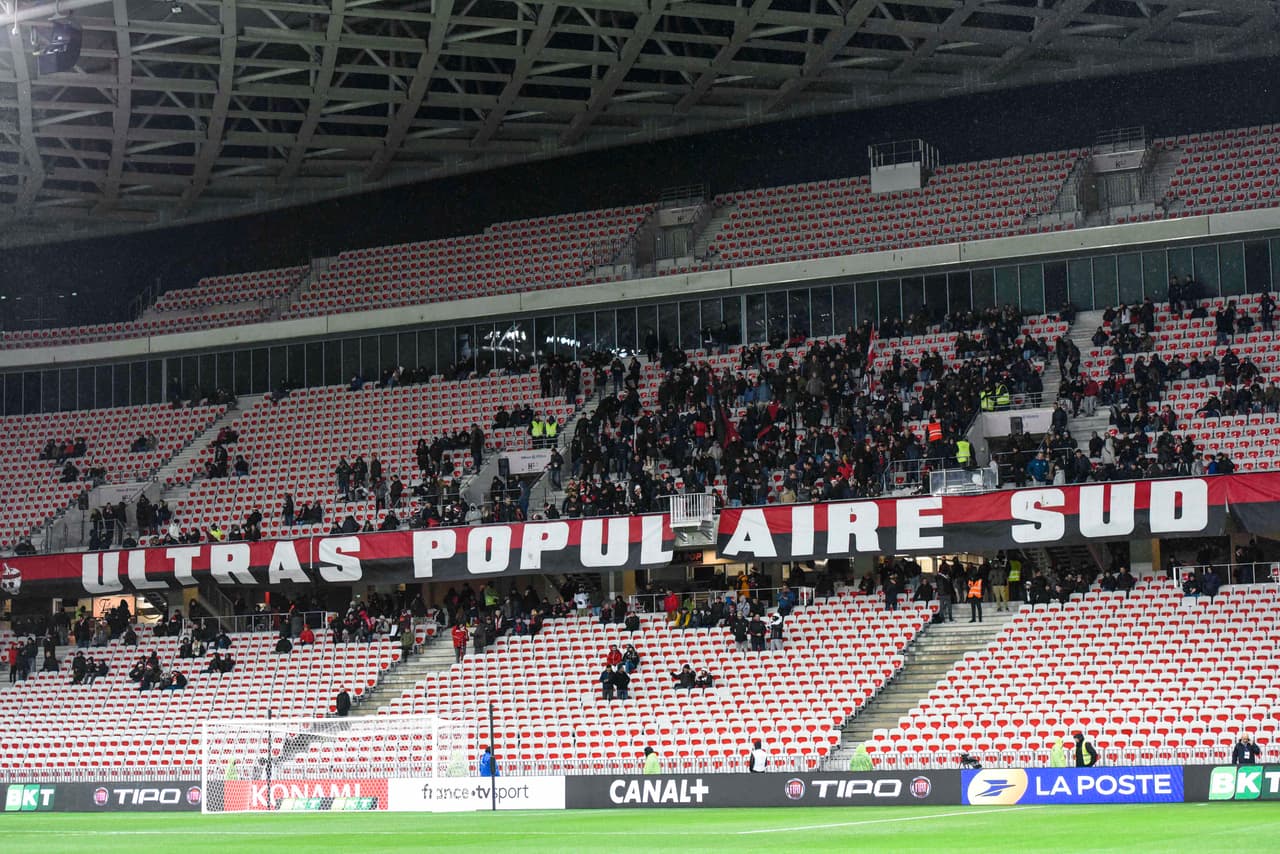 Fans of Nice during the French League Cup match between Nice and Guingamp at Allianz Riviera Stadium on December 19, 2018 in Nice, France. (Photo by Pascal Della Zuana/Icon Sport via Getty Images)