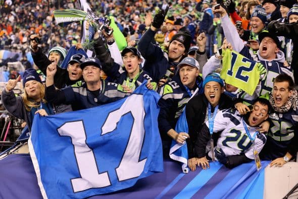 ¡La fanaticada de Seattle al borde del éxtasis!