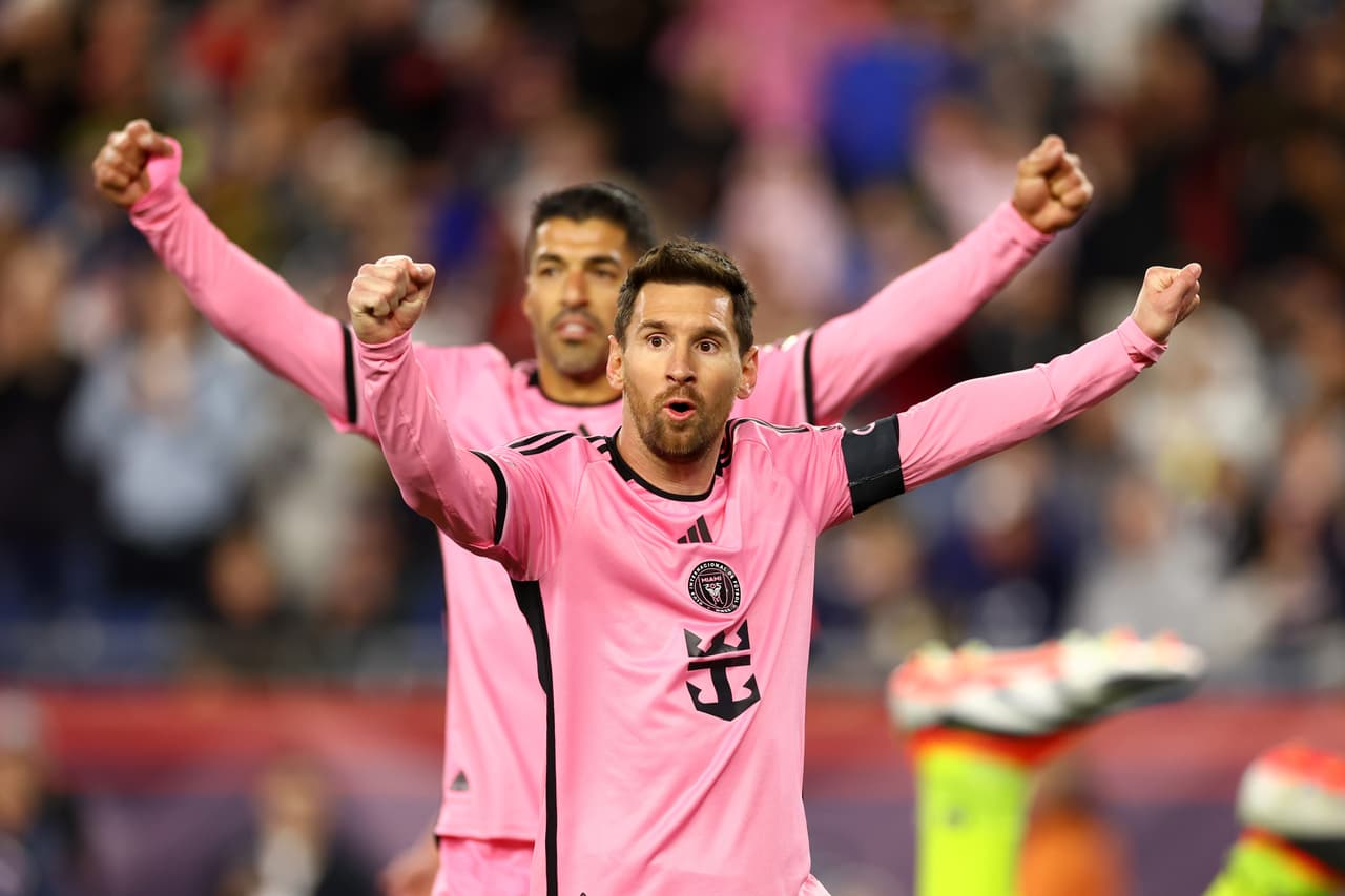 Lionel Messi y Luis Suárez celebrando en el Inter Miami.
