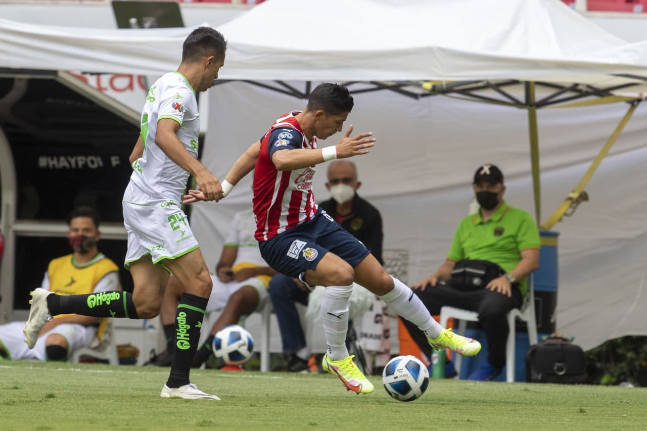 Bravos salió determinado a ganar el encuentro desde el principio, pero un gol de José Godínez al minuto 89 les roba el triunfo y terminan empatando 2-2 con Chivas.