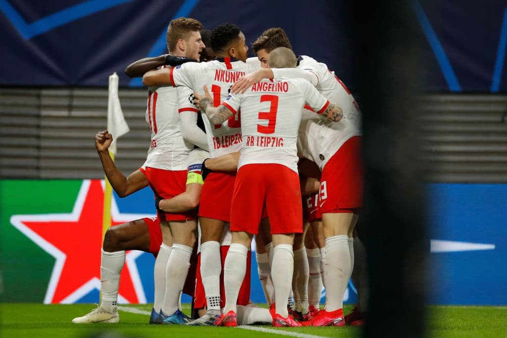 Con un gol de Emil Forsberg y doblete del capitán Marcel Sabitzer, RB Leipzig gana y elimina al Tottenham de Mourinho.