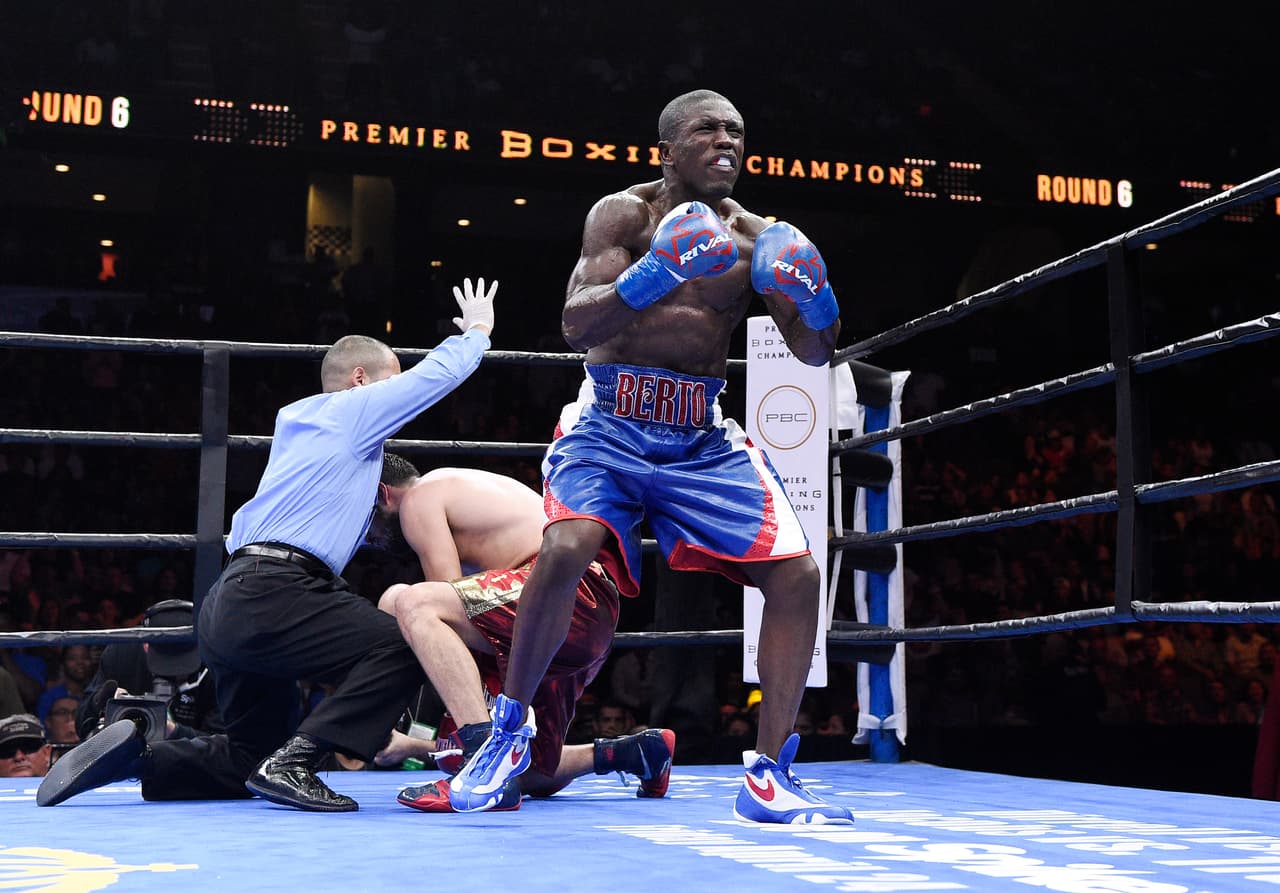 Berto regresó al camino del triunfo ante Steve Upsher y Josesito López, a quien ganó el título interino welter de la AMB. Para muchos, Andre no lució en ninguna de las dos batallas.