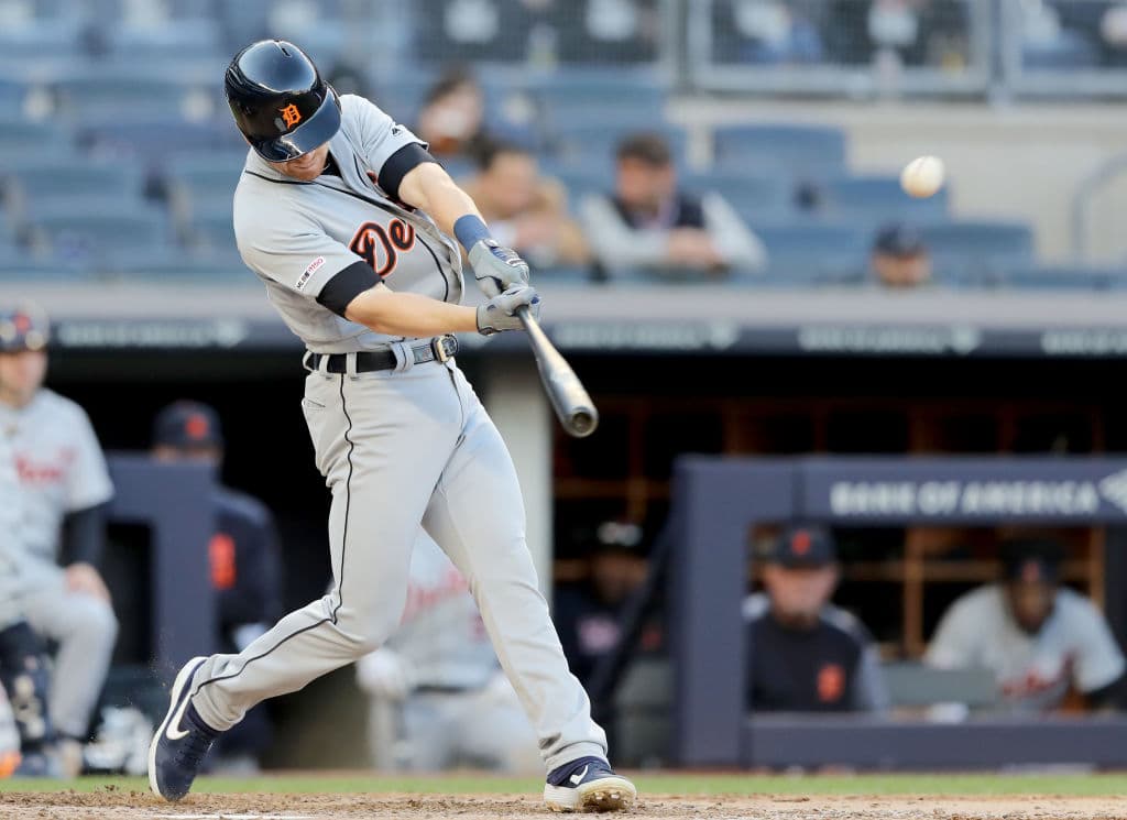 Gordon Beckham conectó un jonrón sin gente en base para quebrar un empate en la parte alta de la octava entrada y darle una ventaja decisiva a los Detroit Tigers, un tablazo por todo el prado derecho.