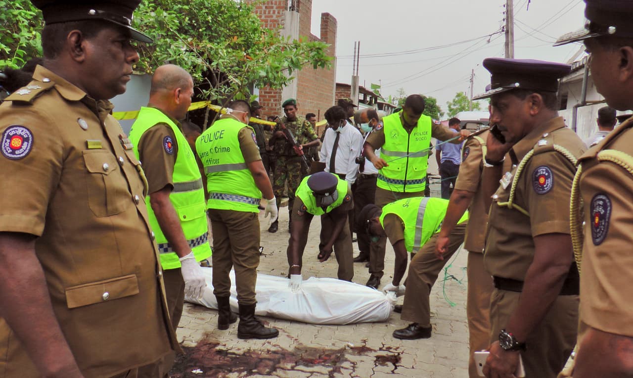 Fotos: Al menos 15 muertos deja una sangrienta redada de las fuerzas de seguridad en Sri Lanka