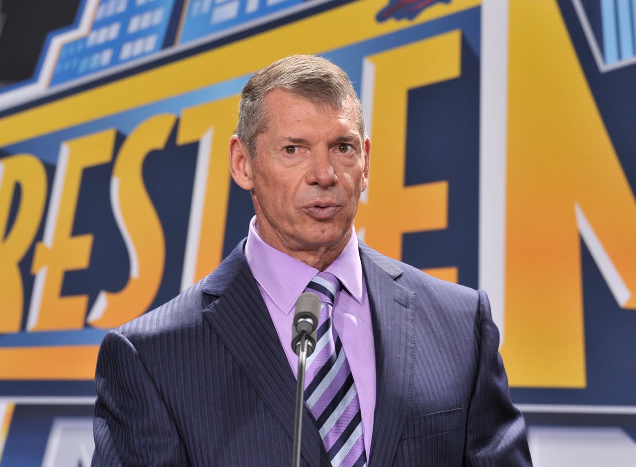 19. Vince McMahon (Promotor de Lucha Libre) - 1,7 miles de millones de dólares