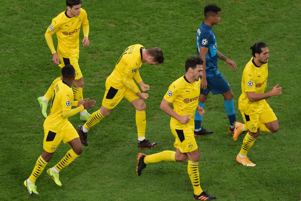 Dortmund y Lazio avanzan a la siguiente fase de Champions | El cuadro italiano sufrió ante Brujas, pero al final consiguieron el resultado que les dio el pase.