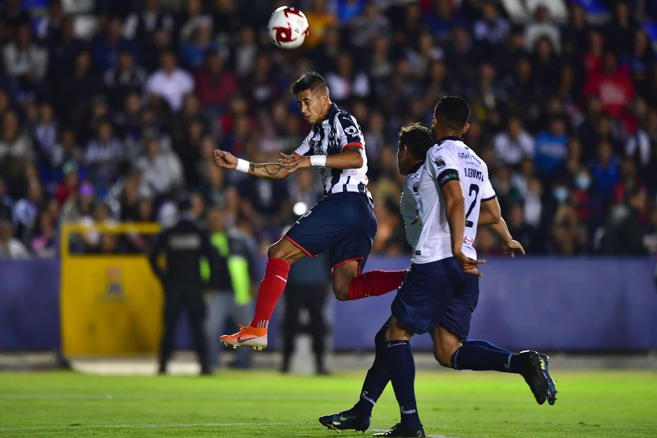 Con goles de Miguel Layún, Rogelio Funes Mori y doblete de Maxi Meza, Monterrey gana en Celaya y pone un pie en la siguente ronda de la Copa MX.