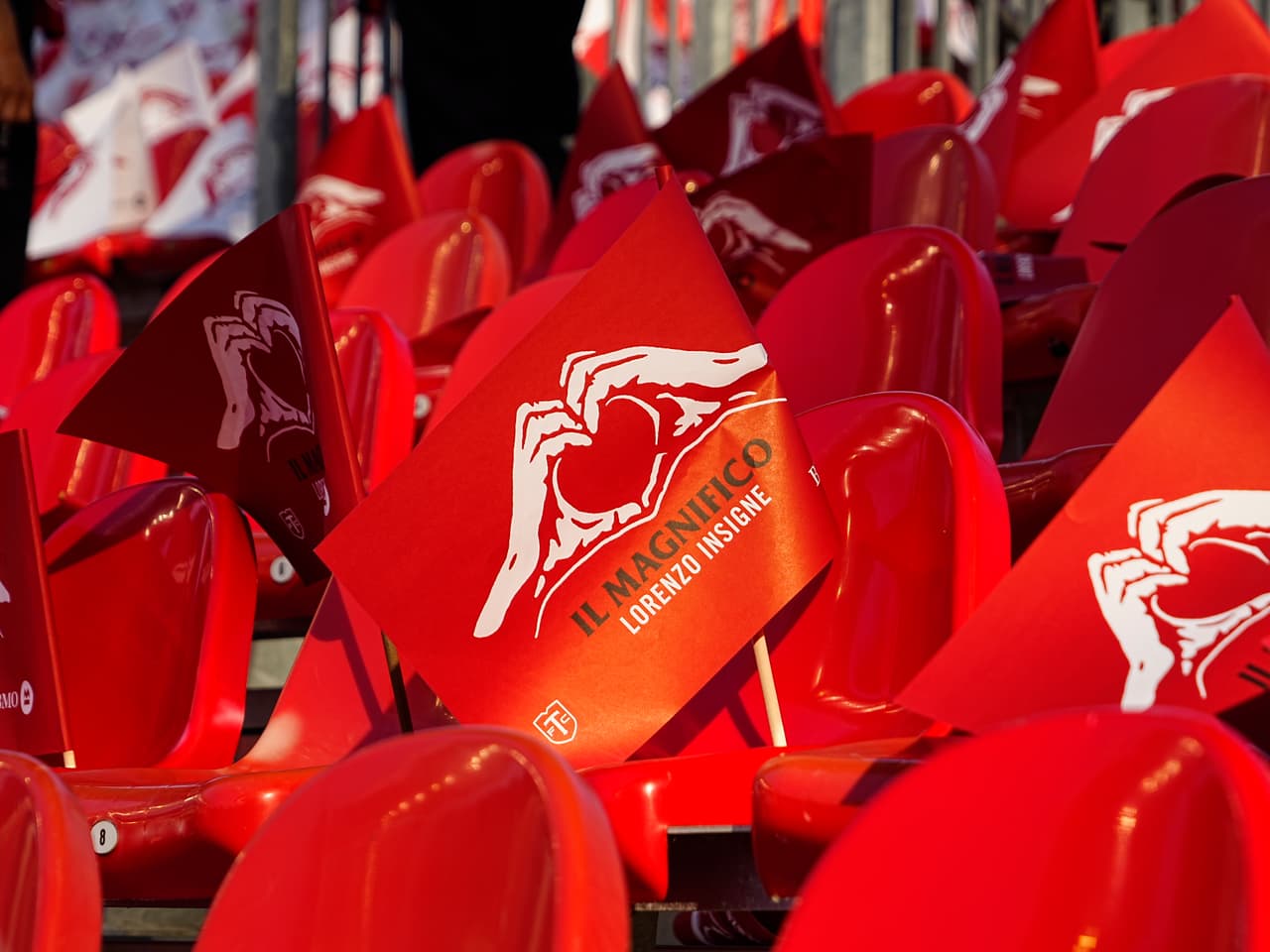 'Il Magnifico' Insigne fue recibido como un héroe en el estadio de Toronto FC.
<br>