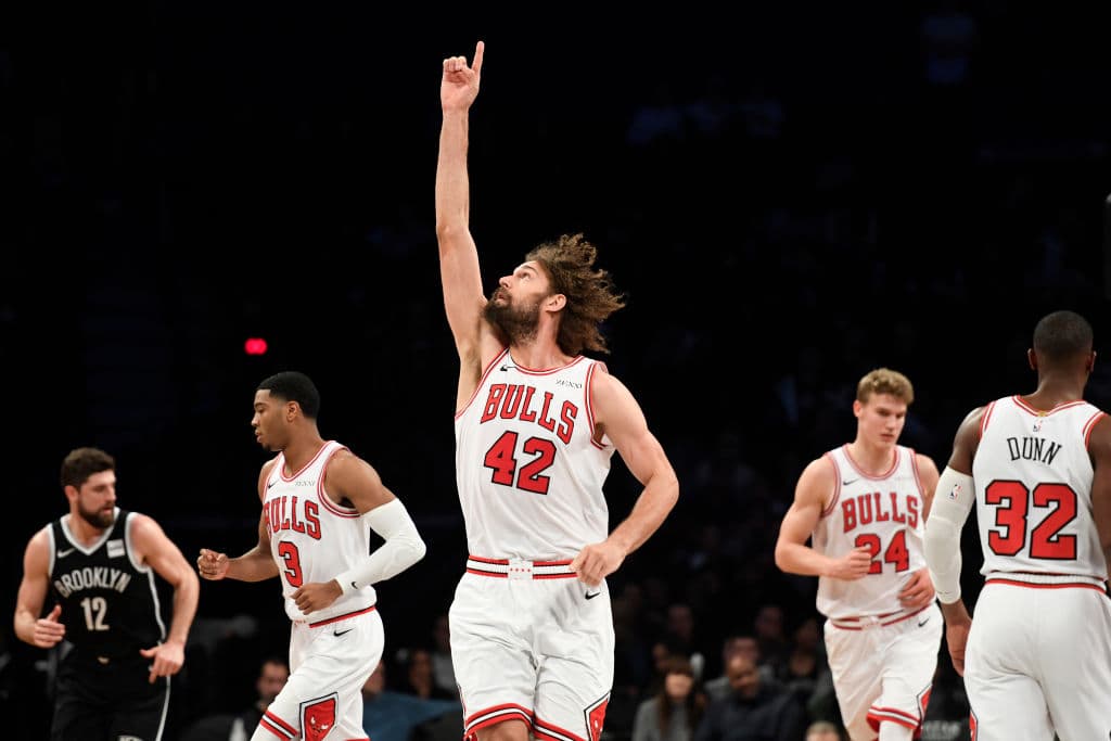 <b>4) Chicago Bulls</b>: estar en un mercado grande pesa, incluso si el equipo ha sido una monserga en el pasado reciente. Los Bulls tiene un valor de 2.9 billones de dólares.