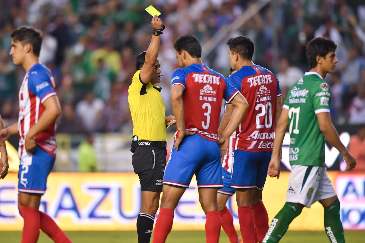 Lo que parecía una plácida victoria de León acabó siendo un apretado triunfo 4-3 sobre el Guadalajara.