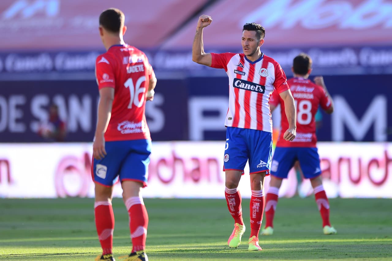 Ramiro González remató con un firme cabezazo un tiro libre al segundo palo.