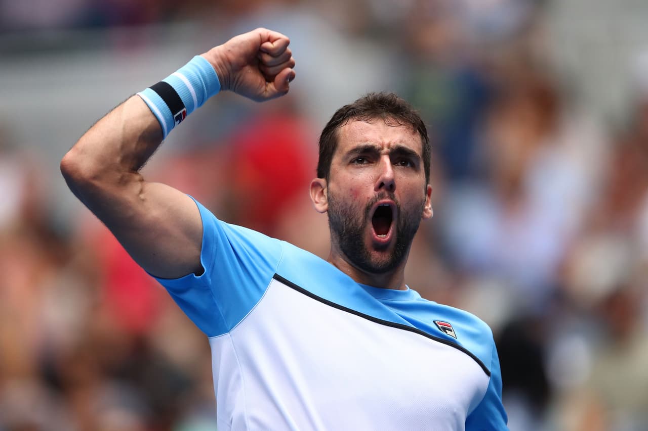 El croata Marin Cilic celebró con vehemencia su victoria por 7-5, 6-7 (9), 6-4, 6-4 contra Mackenzie McDonald, con lo que mostró la felicidad de un triunfo en el Abierto de Australia.