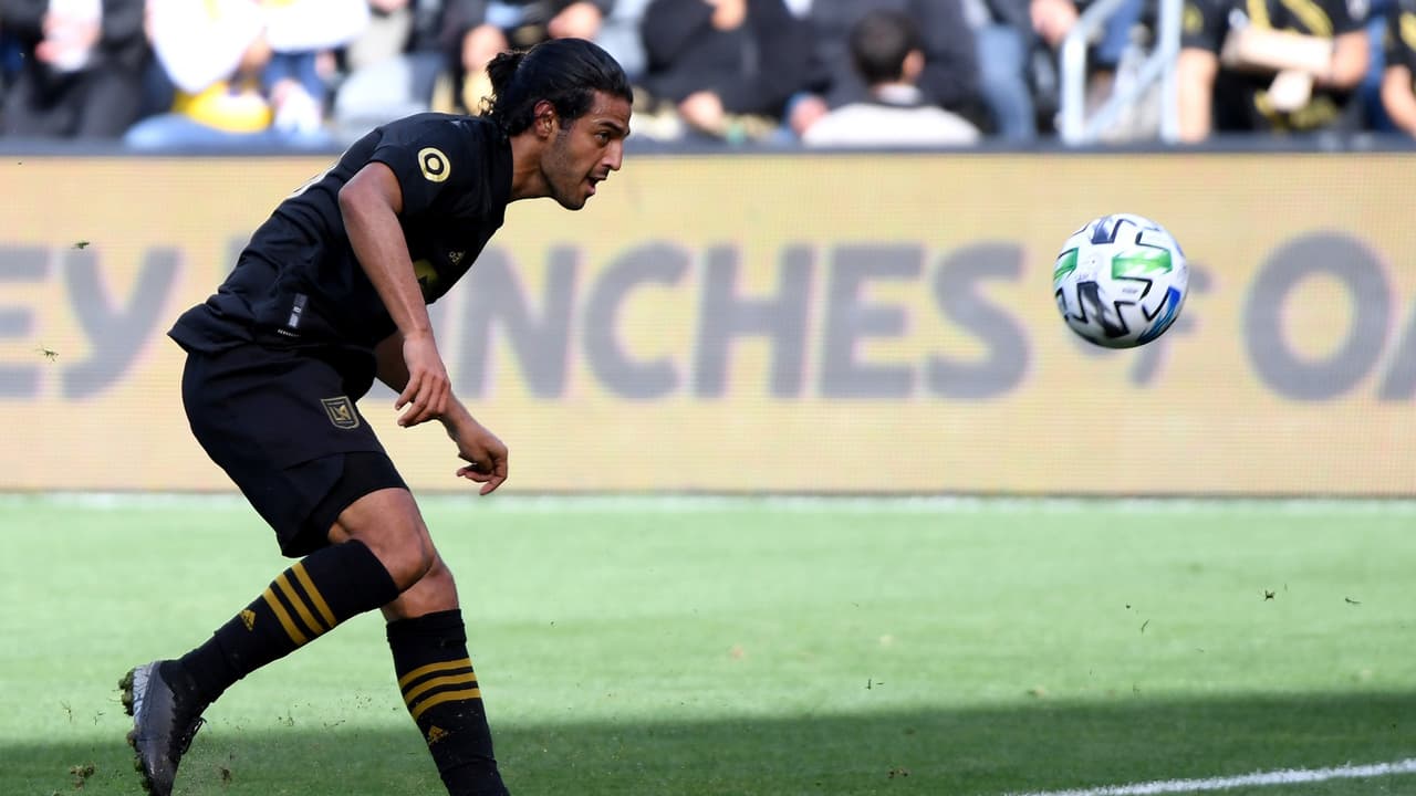 Vela vale lo mismo que Higuaín, pero ya no es el más caro del LAFC