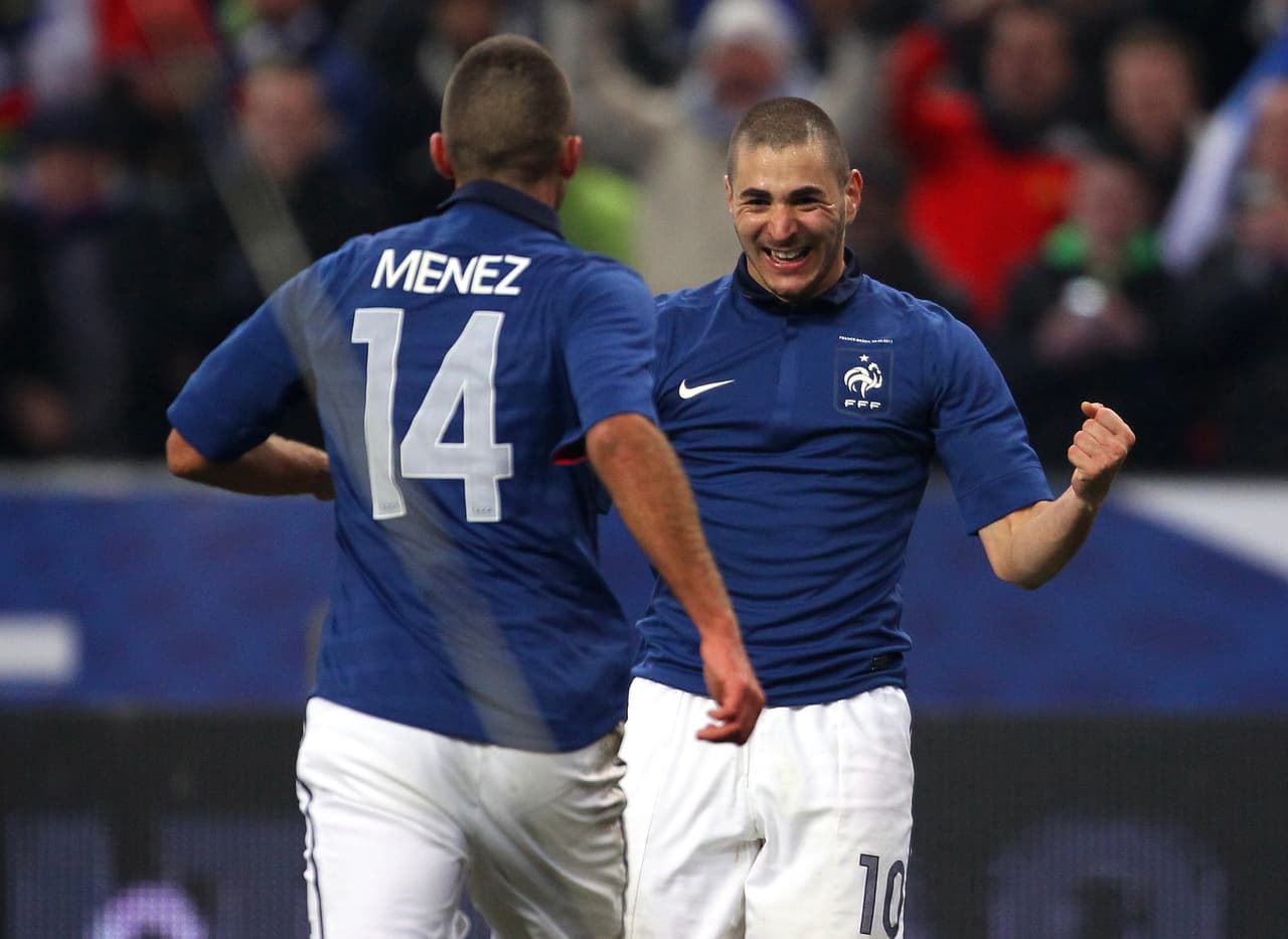 En 2011, tuvo varias participaciones con la selección de Francia y allí llegó al mejor momento de su carrera, aunque no logró ganarse un puesto fijo.