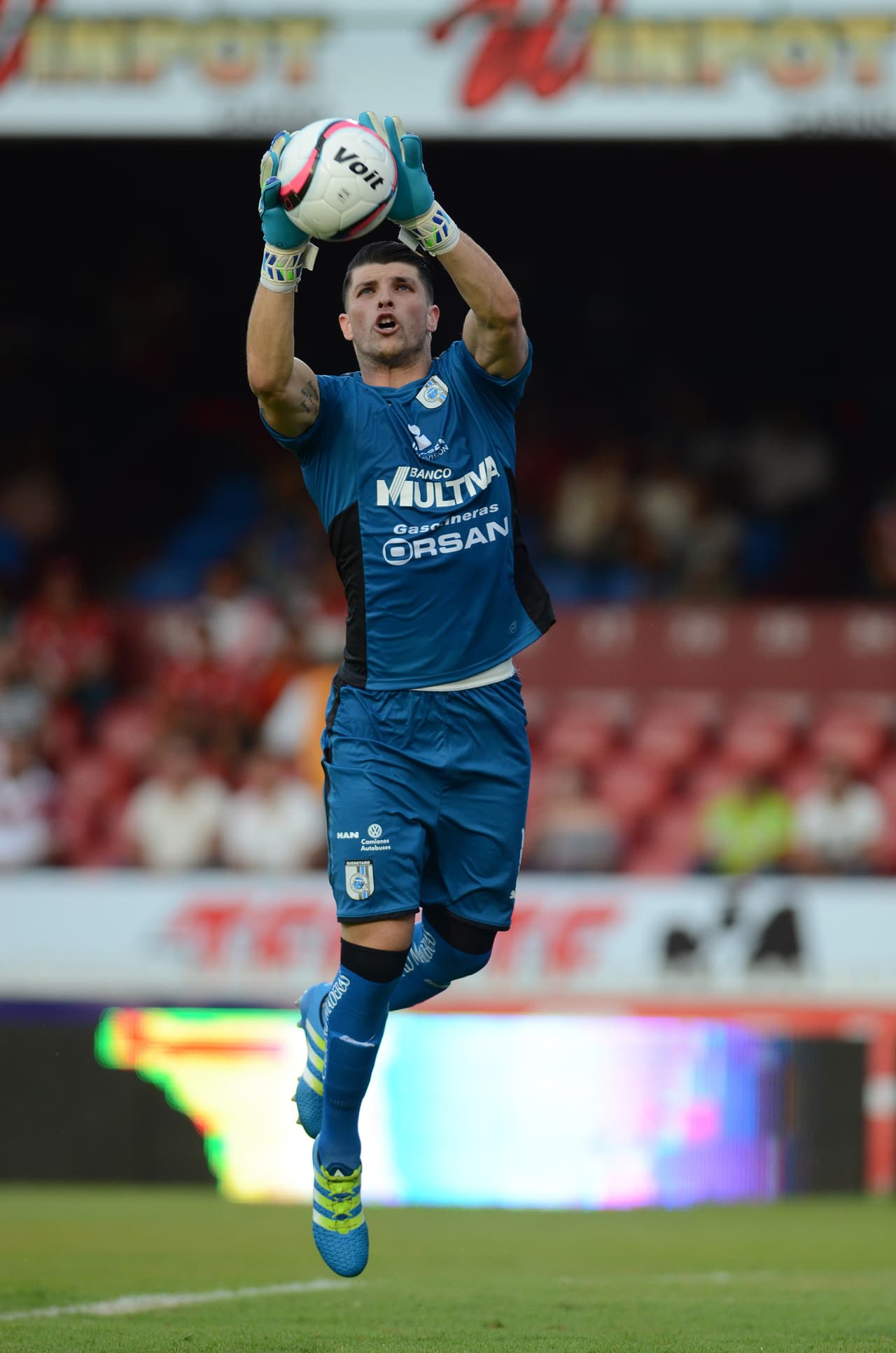 Tiago Volpi lucía seguro como siempre.