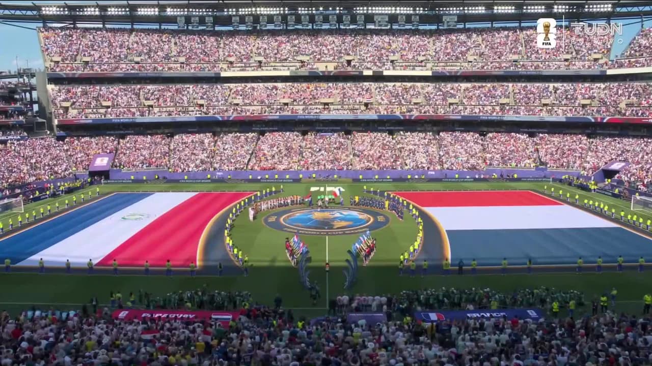 ¡Así suenan los himnos de Paraguay y Francia previo a su partido de Octavos de Final!