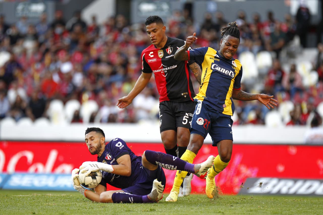 Con autogol de Ramón Juárez, Atlas vence por la mínima al Atlético San Luis (1-0) y asguran sus primeras tres unidades del torneo.