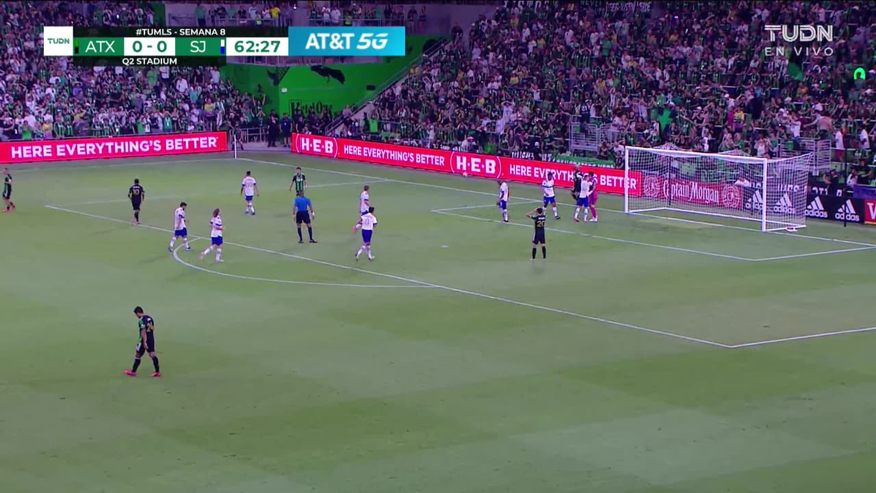 ¡TIRO ATAJADO! disparo por Alexander Ring.