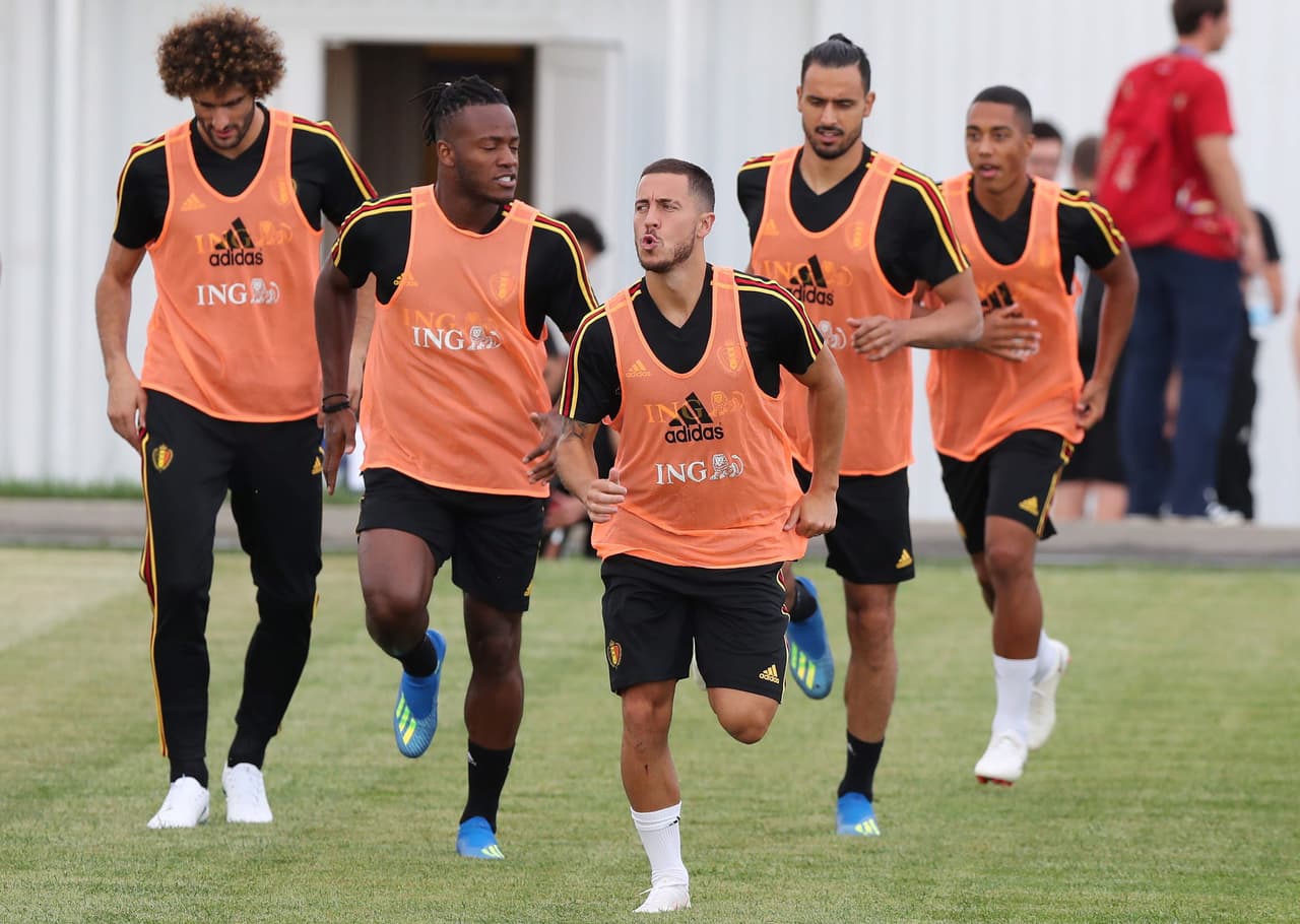 Bélgica clasificó de forma directa al Mundial con 28 puntos en su grupo y sin perder un solo partido ante Grecia, Bosnia Herzegovina, Estonia, Chipre y Gibraltar.