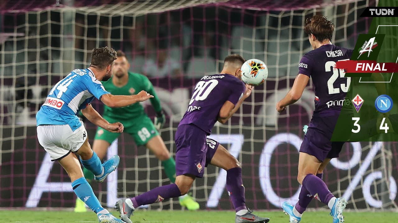 Con espectáculo de Insigne, Napoli vence a la Fiorentina