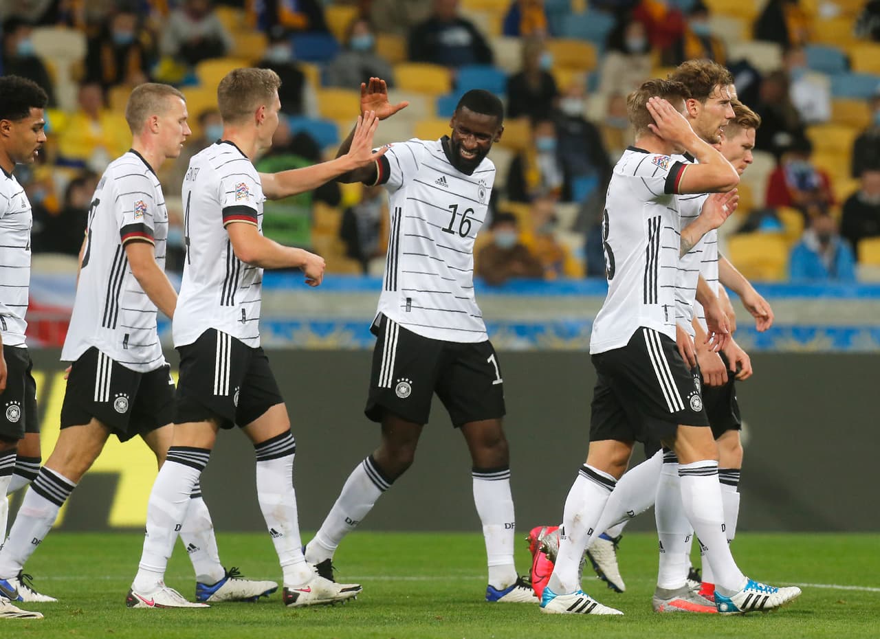 Ginter (20’) abrió el marcador, Goretzka (49’) creció la diferencia y Malinovskyi (76’) descontó de penal; Ucrania se medirá a España y Alemania a Suiza en la J4.