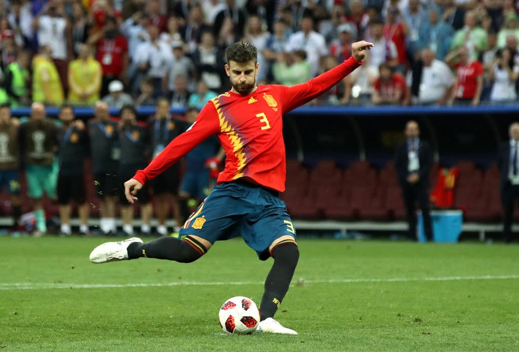 Gerard Piqué gana 5.800.000 euros anuales y tiene un carro BMW Serie 6, de valor de 104.400 euros, que paga en 62 minutos.