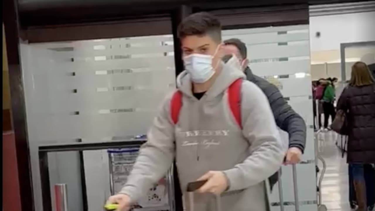 Jorge Meré llega a México y reporta con América