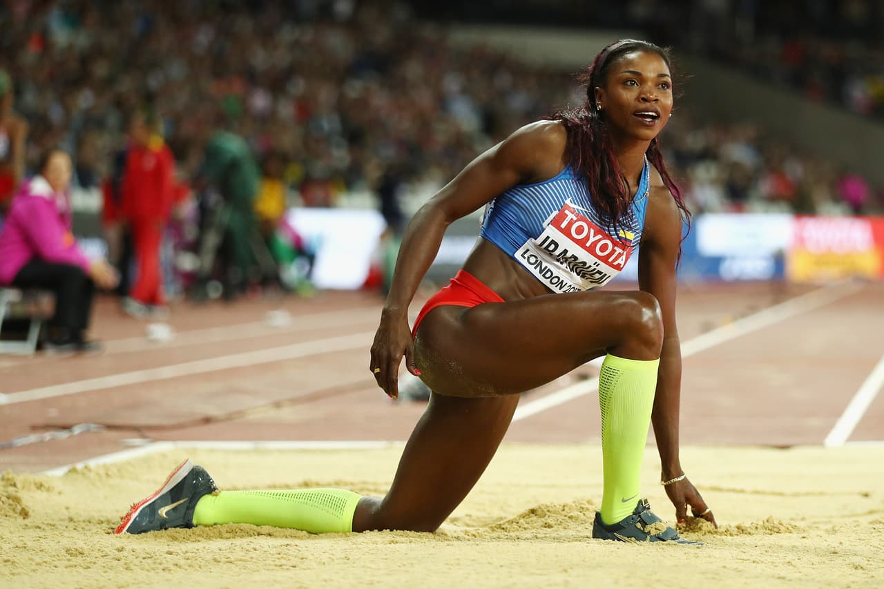Ibargüen, oro Olímpico, tuvo que conformarse con el segundo lugar y su sonrisa se escondió por unos segundos.