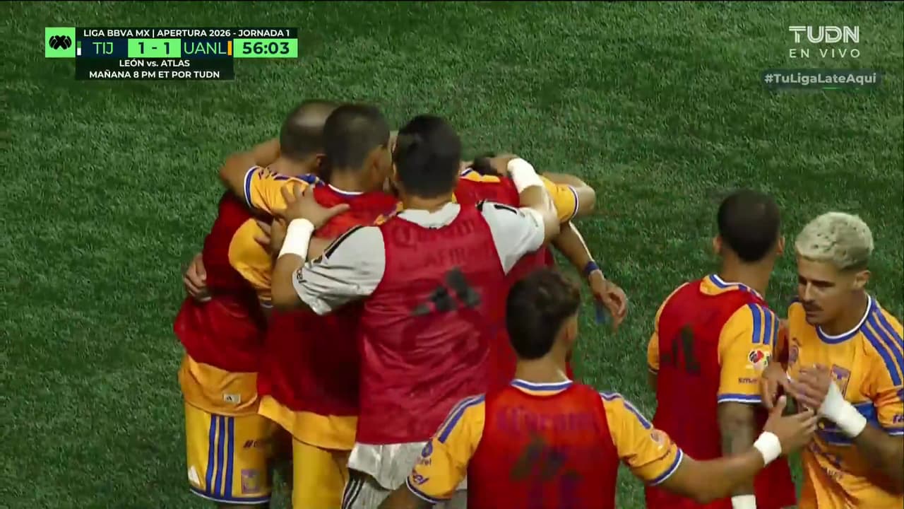¡El golazo de Ozziel Herrera para el empate 1-1 de Tigres al Tijuana!