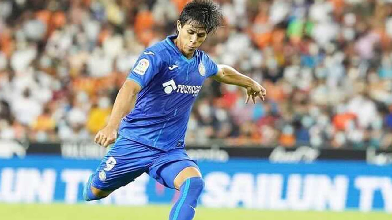 Chicharito aplaude debut de JJ Macías en España con el Getafe