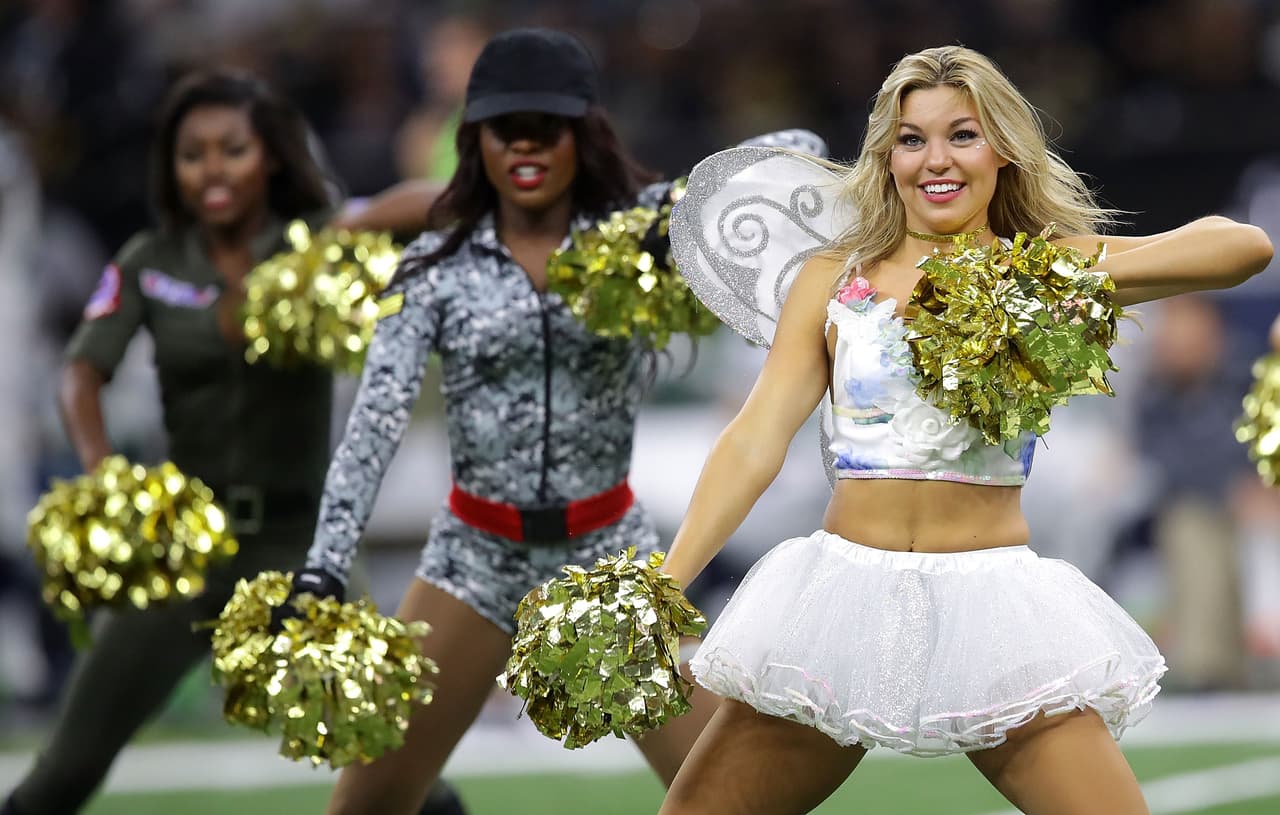 Los disfraces de las animadoras de New Orleans Saints fueron diversos, con la idea de vivir la festividad de Halloween.