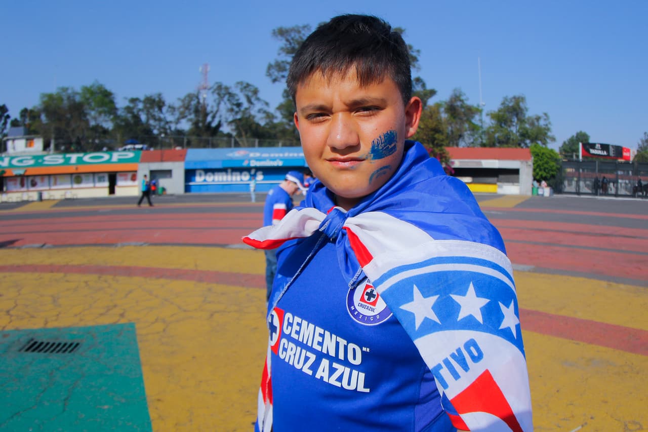 Los fanáticos viven la antesala del duelo entre Cruz Azul y Santos Laguna por la jornada 7 del
<a href="https://www.univision.com/deportes/futbol/liga-mx/*">Clausura 2019 de la Liga MX</a>.