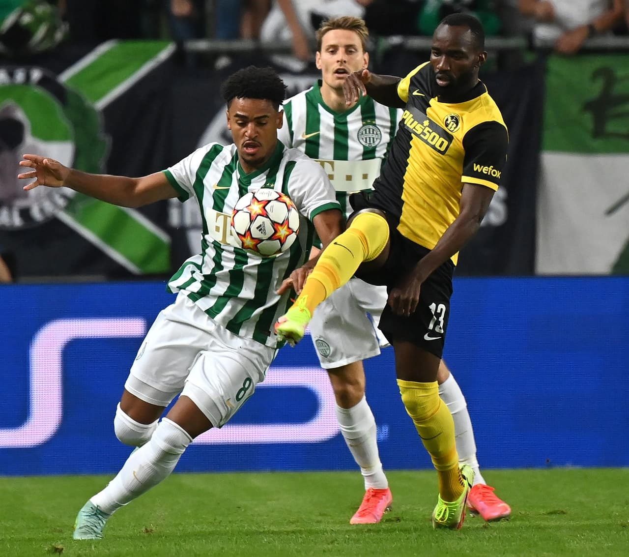Tras una emocionante serie, Young Boys se impone al Ferencvaros en este partido 3-2 y en global, consigue su pase a la fase de grupos de la UEFA Champions League. Los goles por parte del club húngaro corrieron a cargo de Henry Wingo y Ryan Mmae, mientras que por parte de los suizos, Zesiger, Fassnacht y Mambimbi le dieron la victoria y el boleto a su equipo.