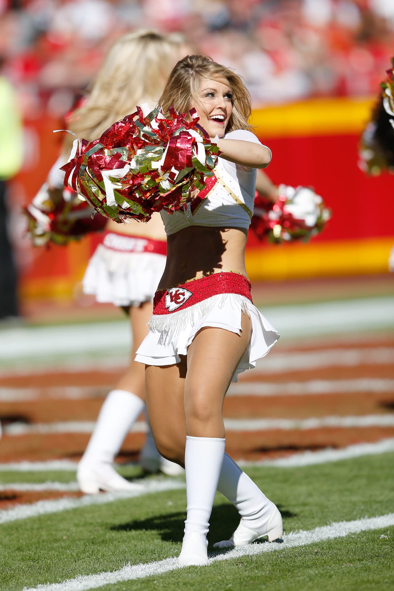 De los ocho equipos de la NFL en la Ronda de Comodines, Bengals, Texans, Chiefs, Vikings, Redskins y Seahawks tienen porristas y NFL.com/Español te regala un collage con las mejores imágenes de todas ellas. ¡Disfrútalo!