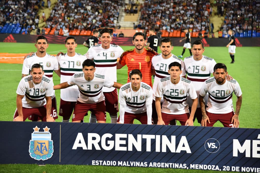 Para el año de la Copa del Mundo, en 2018, México innova y lanza un jersey color blanco con franjas color verde y rojo sobre el pecho.
