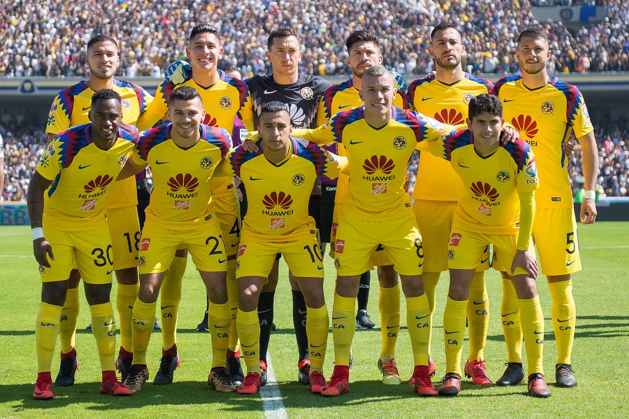 El América formó con Marchesín; Álvarez, Valdéz, Aguilera, Vargas; Ibarra, Matheus, Rodríguez, Cecilio; Martín y Oribe.